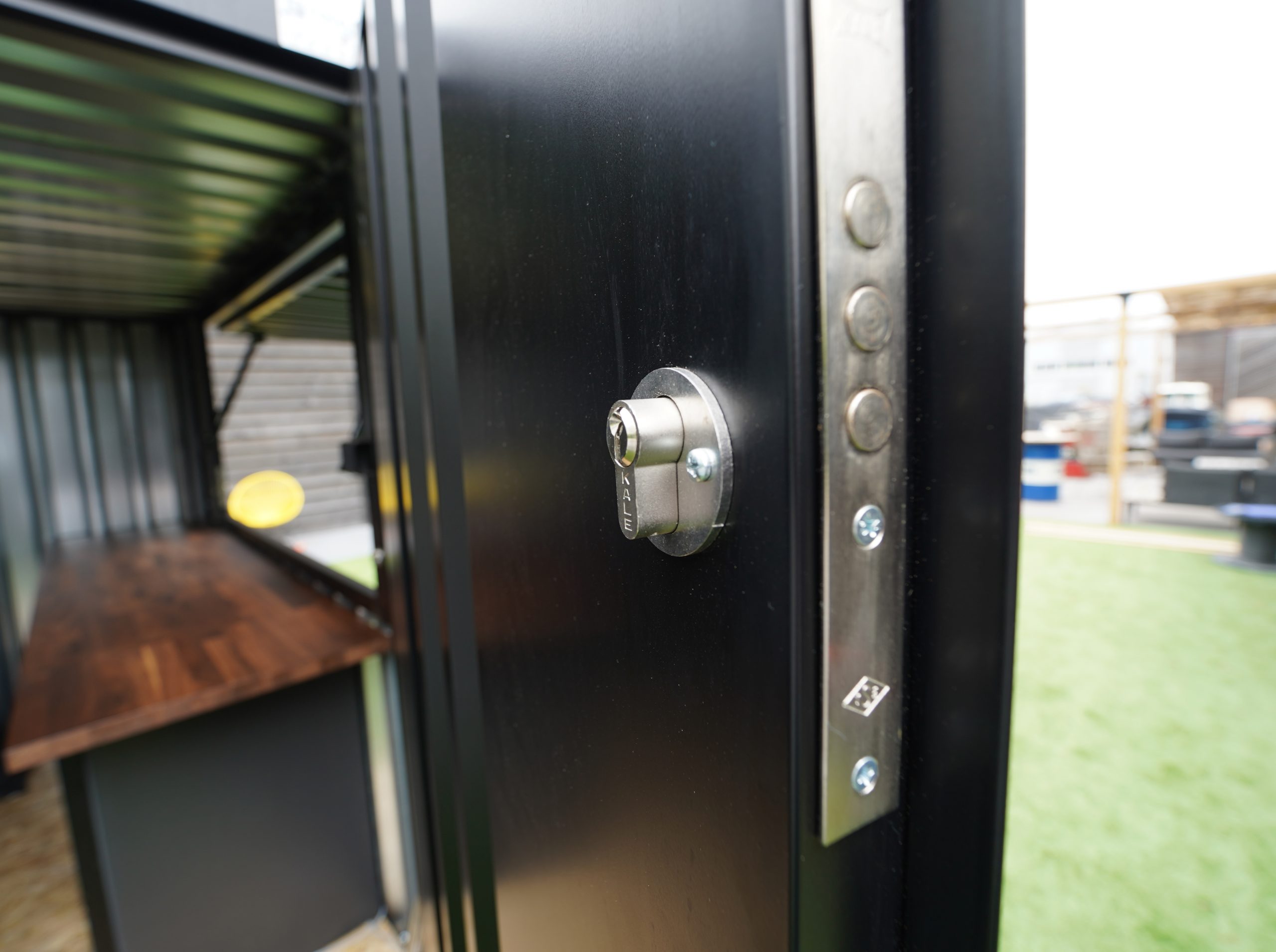 Restaurante Contenedor XL 6×2 metros Negro