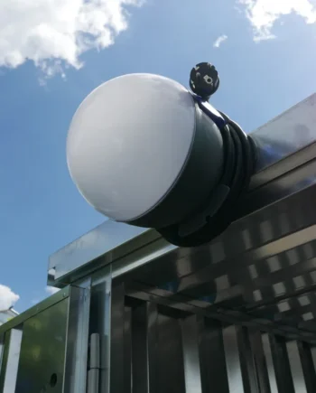 Lampara con 2 puntos de energia electrica